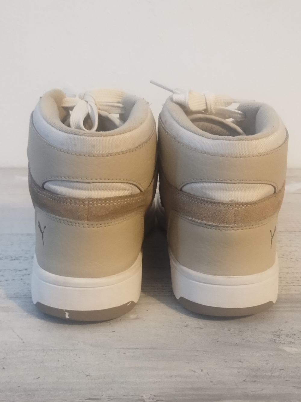 PUMA Rebound Layup SL Basketball Sneaker - Beige and black white395130-02/msz7.5 - Picture 2 of 16